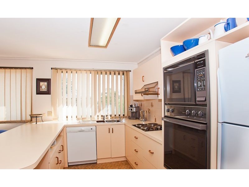 2/6 Carisbrooke Court, Cowes VIC 3922