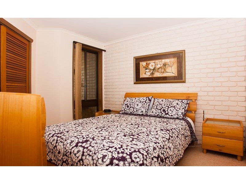 2/6 Carisbrooke Court, Cowes VIC 3922