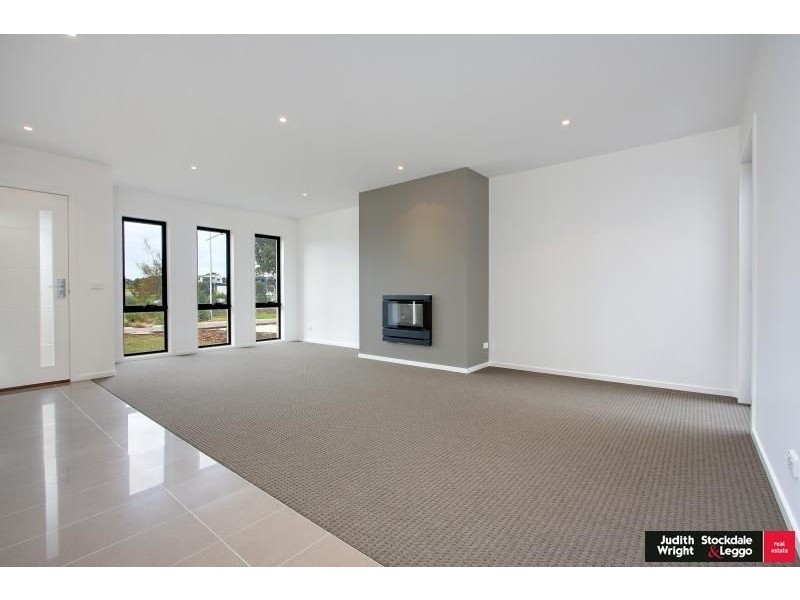 7 Pobblebonk Place, Cowes VIC 3922