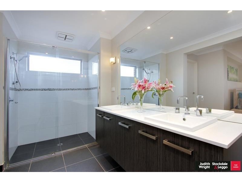 20 Sanctuary Drive, Cowes VIC 3922