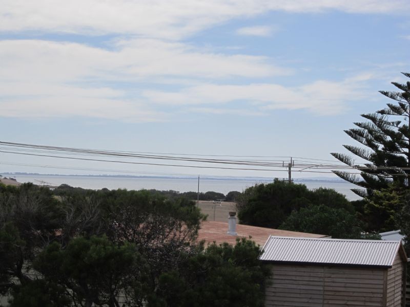 7 Bayview Avenue, Surf Beach VIC 3922