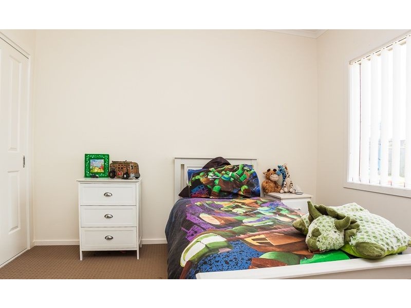 10 Kingfisher Way, Cowes VIC 3922