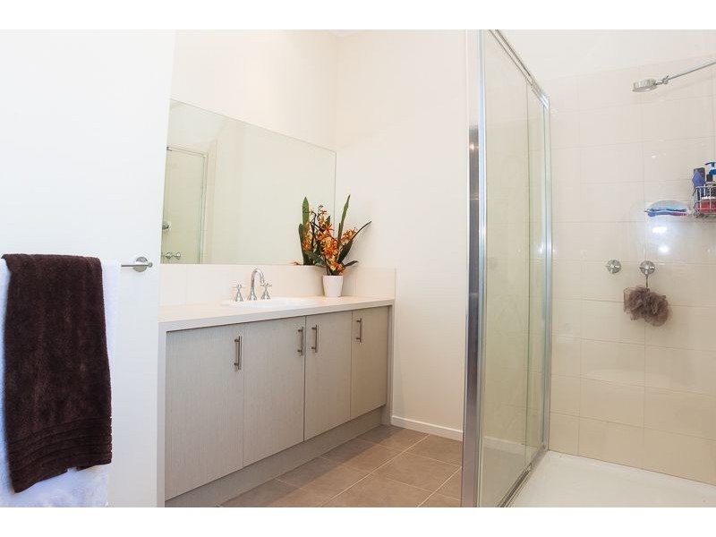 10 Kingfisher Way, Cowes VIC 3922