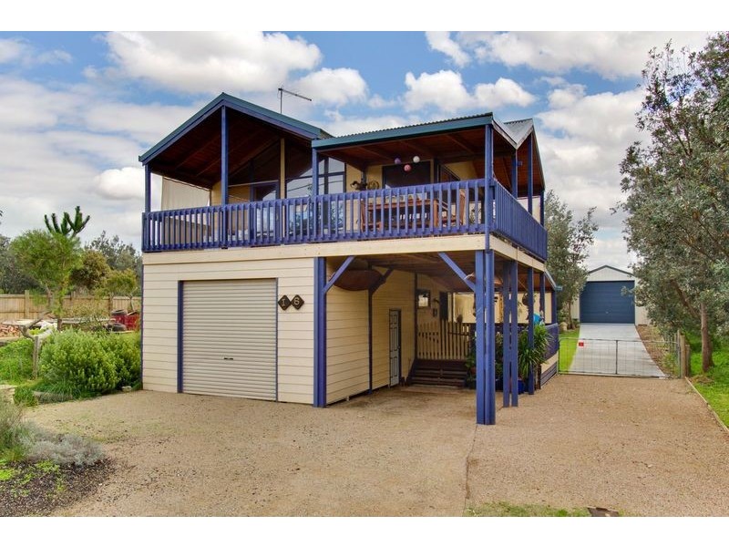 16 Beresford Drive, Cape Woolamai VIC 3925