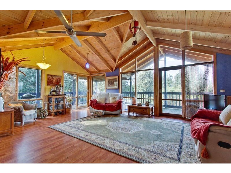 16 Beresford Drive, Cape Woolamai VIC 3925