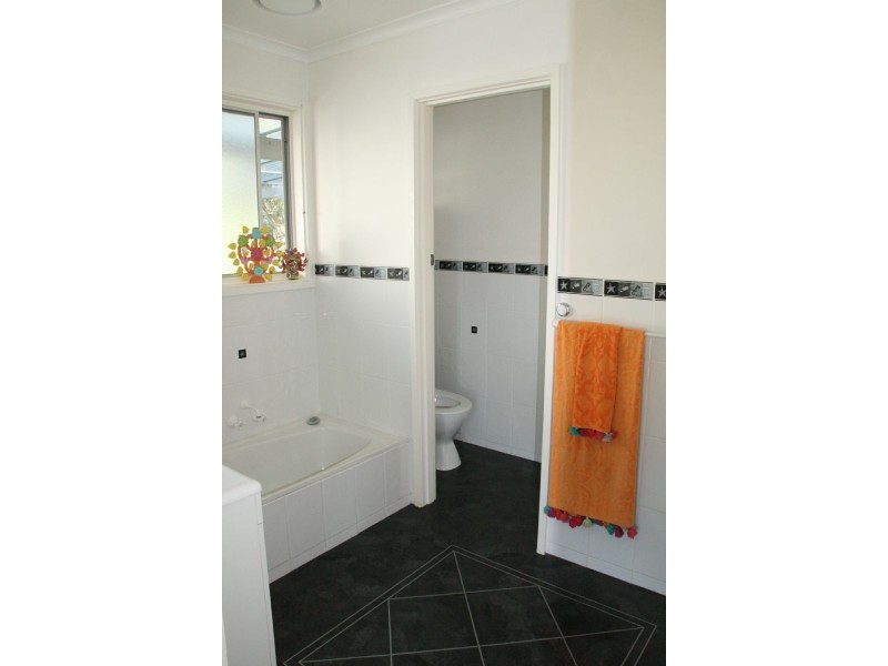 7 Bowcombe Crescent, Ventnor VIC 3922