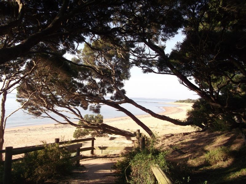 2 Red Rocks Road, Cowes VIC 3922