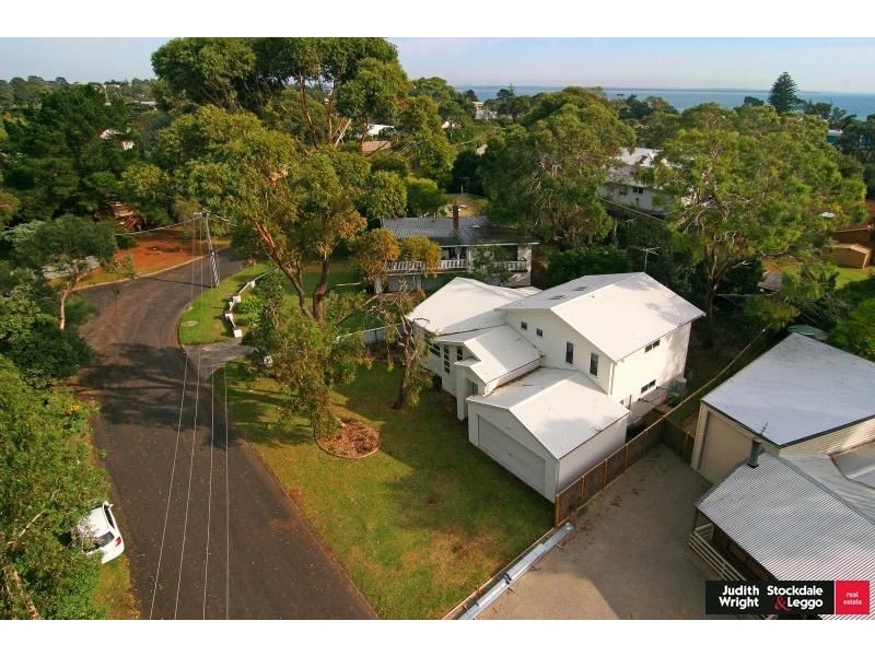 5 McLardy Crt, Cowes VIC 3922