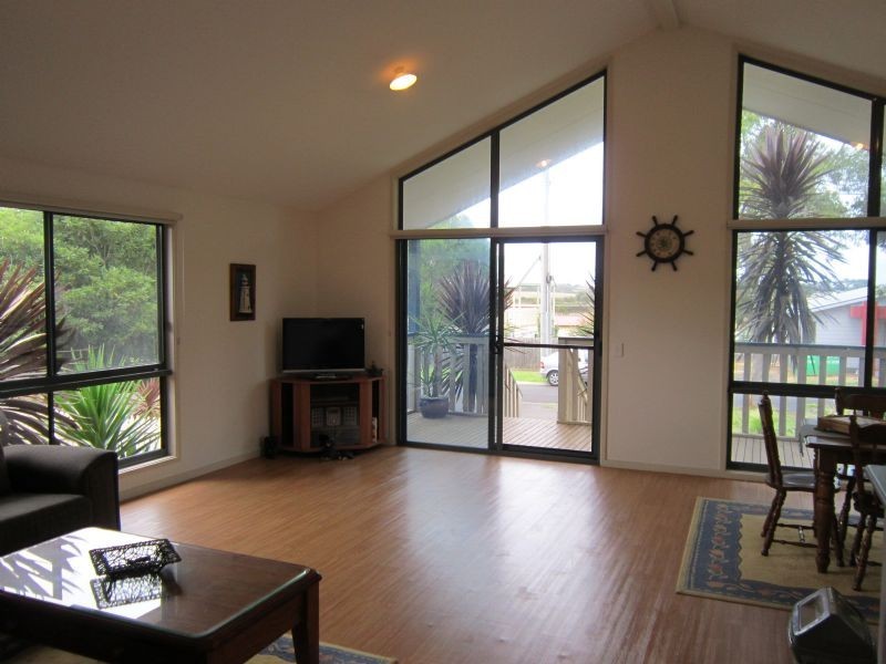 6 Hallway Drive, Wimbledon Heights VIC 3922