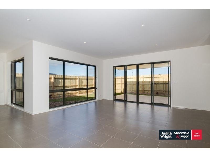 9 Shoalhaven Road, Cowes VIC 3922