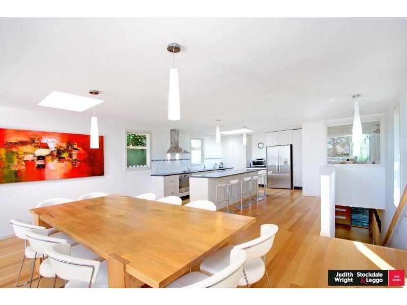 19 Woodlands Avenue, Silverleaves VIC 3922