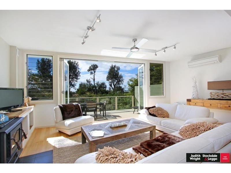 19 Woodlands Avenue, Silverleaves VIC 3922