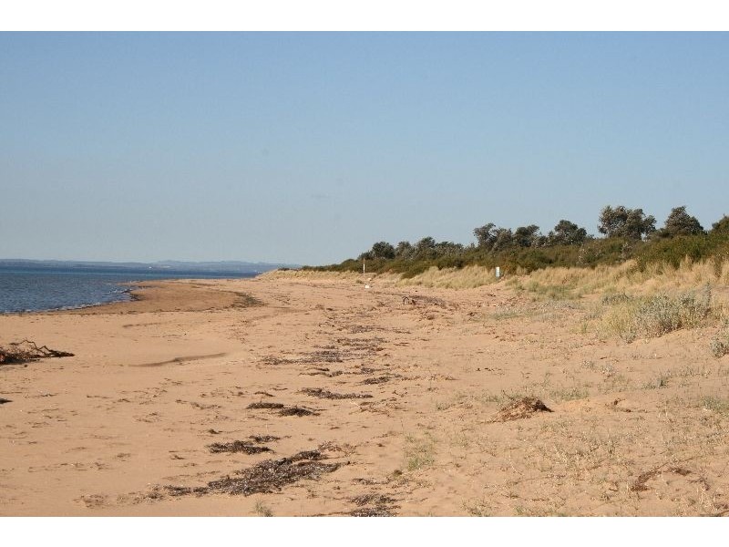 19 Woodlands Avenue, Silverleaves VIC 3922