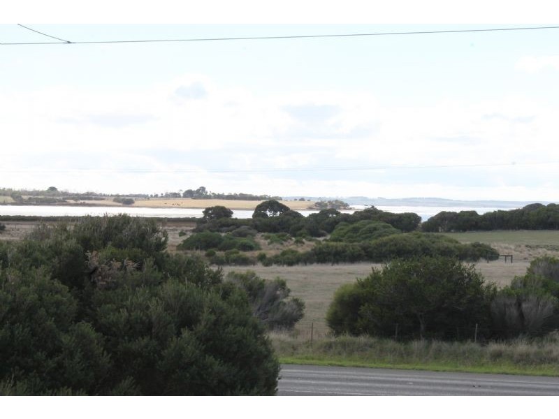 161 Phillip Island Road, Surf Beach VIC 3922