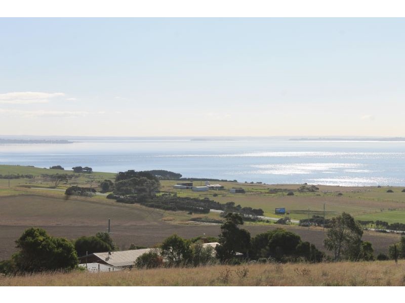 45 Punchbowl Road, San Remo VIC 3925
