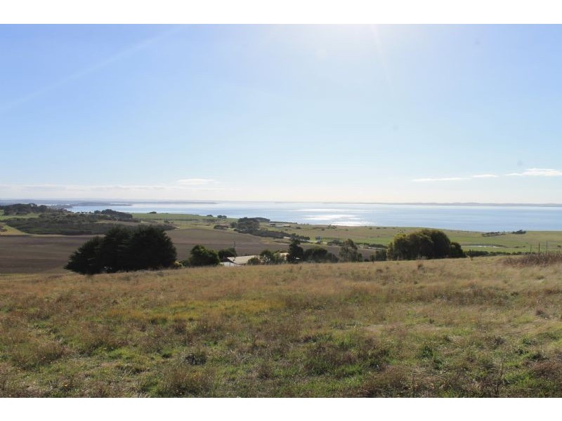 45 Punchbowl Road, San Remo VIC 3925