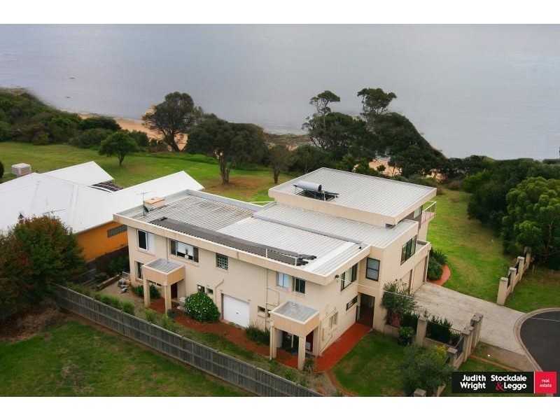 2 Langard Road, Cowes VIC 3922