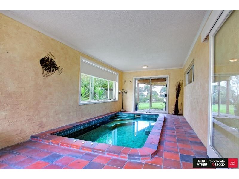 2 Langard Road, Cowes VIC 3922