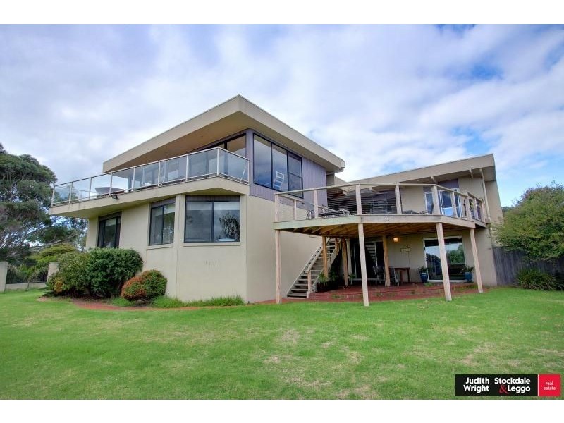 2 Langard Road, Cowes VIC 3922