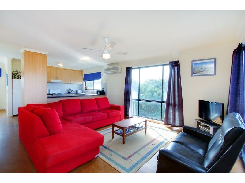 15 Batman Avenue, Surf Beach VIC 3922