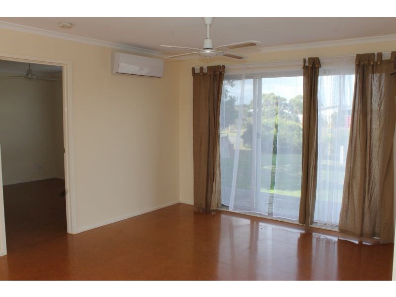 26 Sunderland Bay Rd, Sunderland Bay VIC 3922