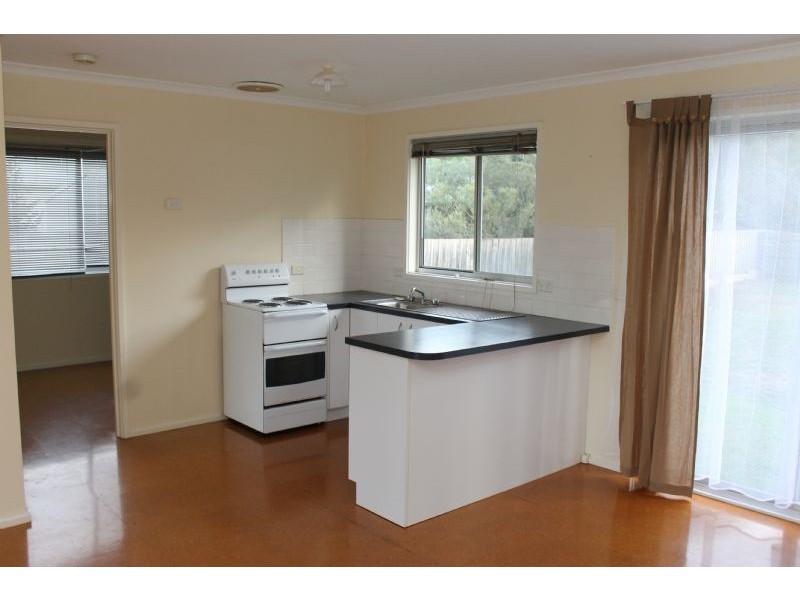 26 Sunderland Bay Rd, Sunderland Bay VIC 3922