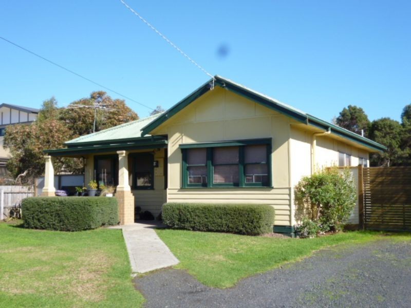 32 Mchaffie Drive, Cowes VIC 3922