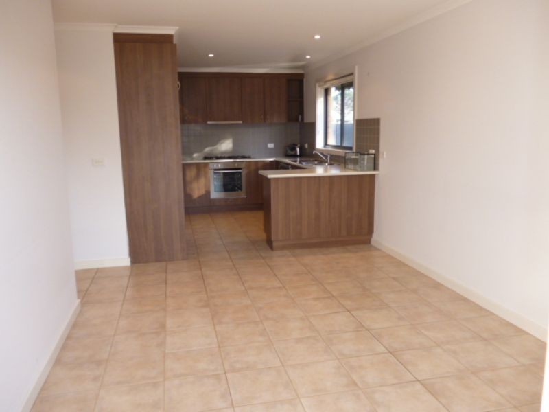 4/2 Grandview Grove, Cowes VIC 3922