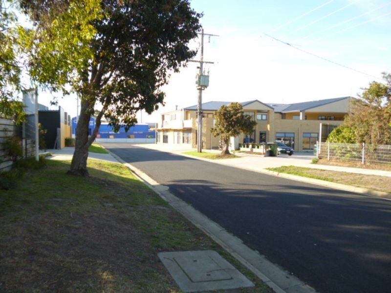 4/2 Grandview Grove, Cowes VIC 3922