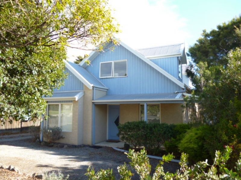 1/57 Back Beach Road, San Remo VIC 3925