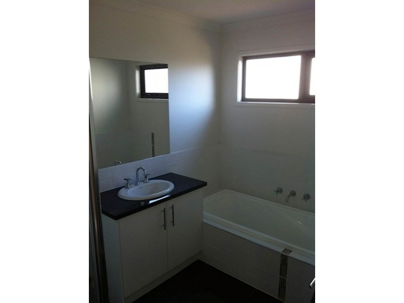21 Vision Circuit, Sunset Strip VIC 3922