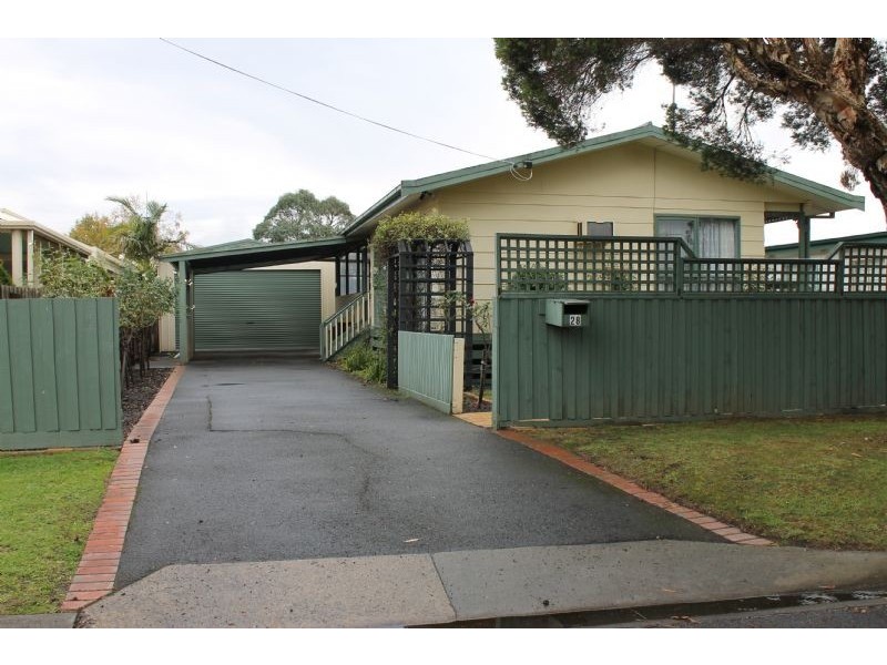 28 Lansell Road, Cowes VIC 3922