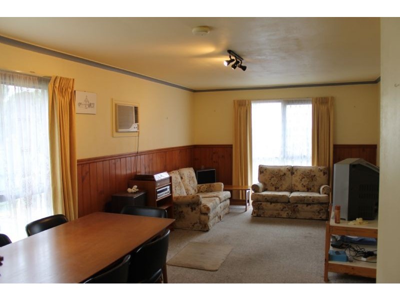 28 Lansell Road, Cowes VIC 3922