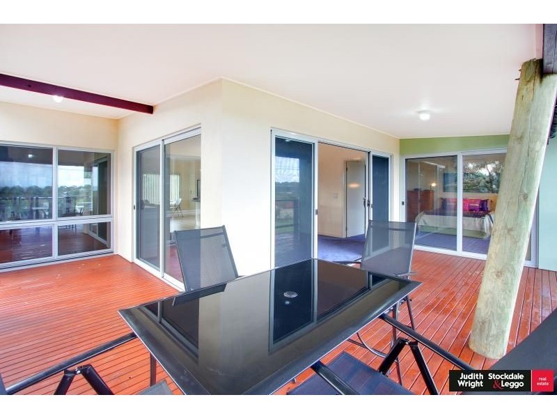 61 Red Rocks Road, Cowes VIC 3922