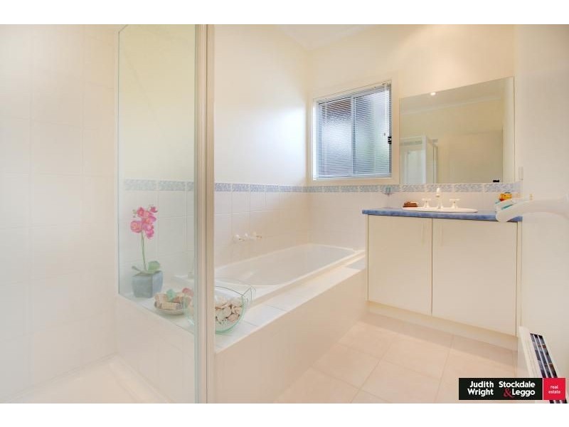61 Red Rocks Road, Cowes VIC 3922