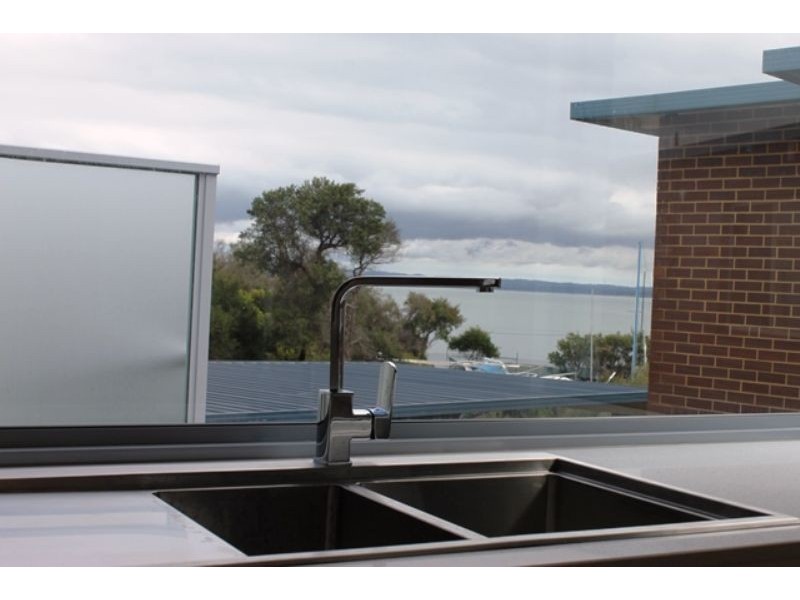 3/4 Osbourne Avenue, Cowes VIC 3922
