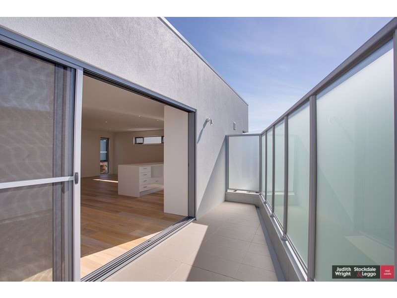 3/4 Osbourne Avenue, Cowes VIC 3922