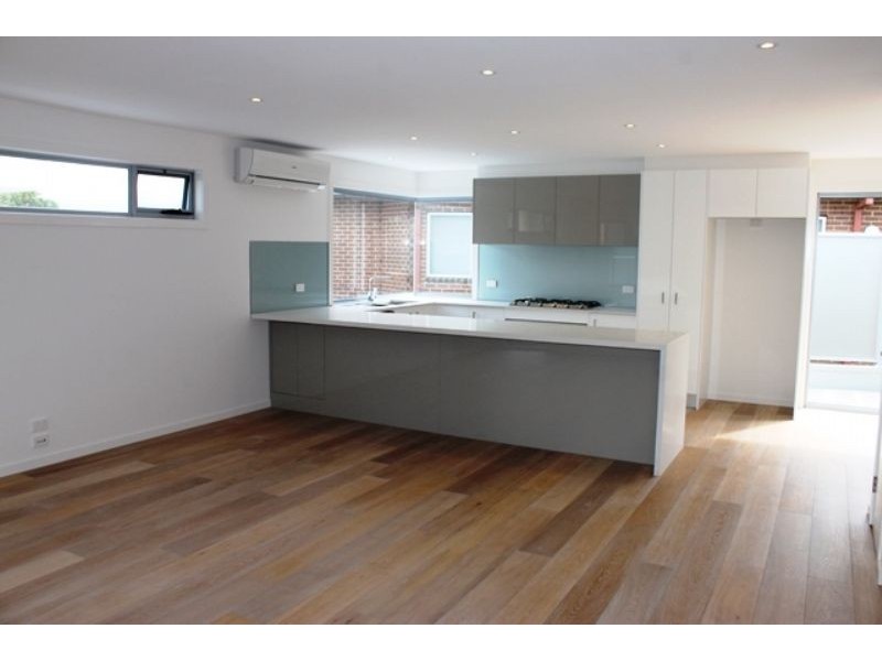 3/4 Osbourne Avenue, Cowes VIC 3922