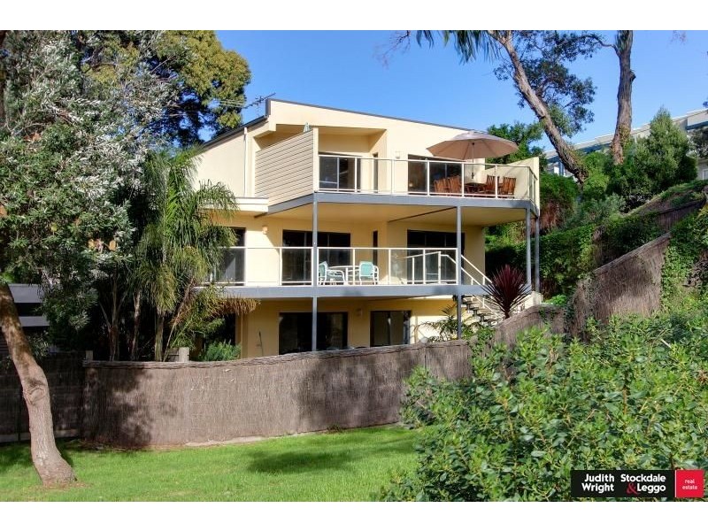 1/1-5 Steele Street, Cowes VIC 3922