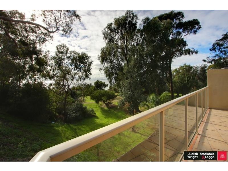 1/1-5 Steele Street, Cowes VIC 3922