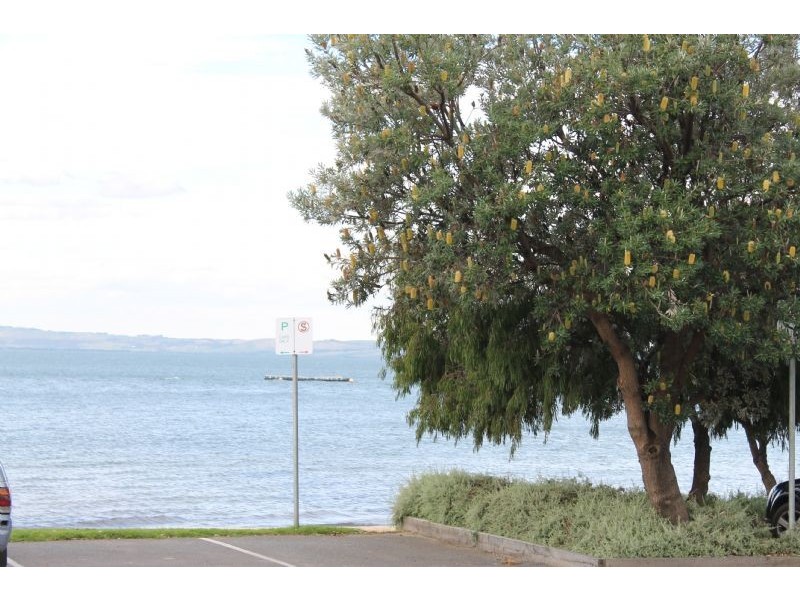 2/9-11 Beach Road, Rhyll VIC 3923