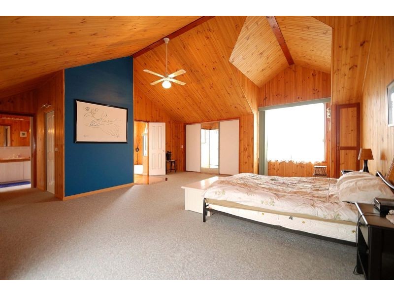 2 Yarramundi Way, Cowes VIC 3922