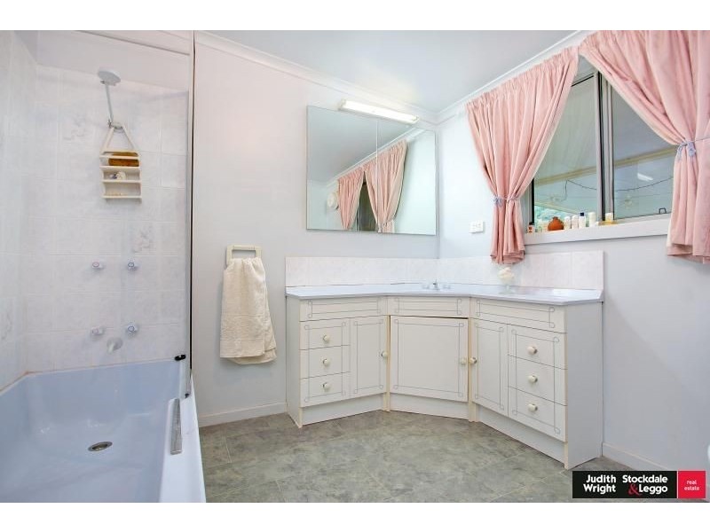 144 Silverleaves Avenue, Silverleaves VIC 3922