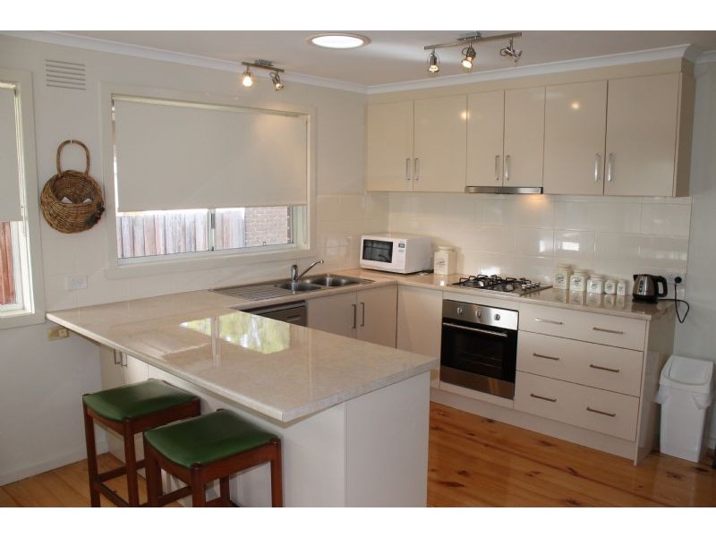 9 Chicory Avenue, Cowes VIC 3922