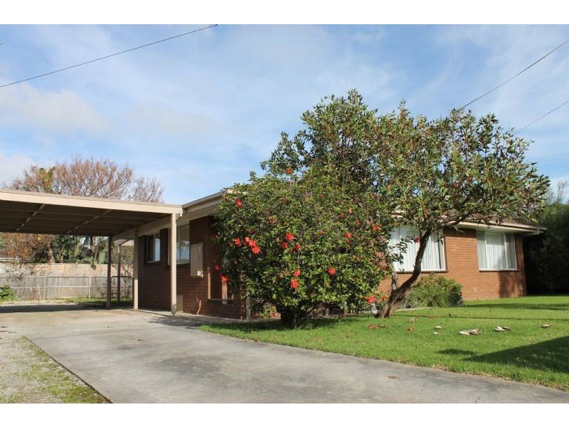 9 Chicory Avenue, Cowes VIC 3922