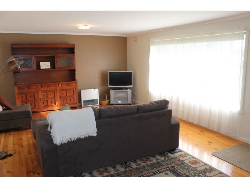 9 Chicory Avenue, Cowes VIC 3922