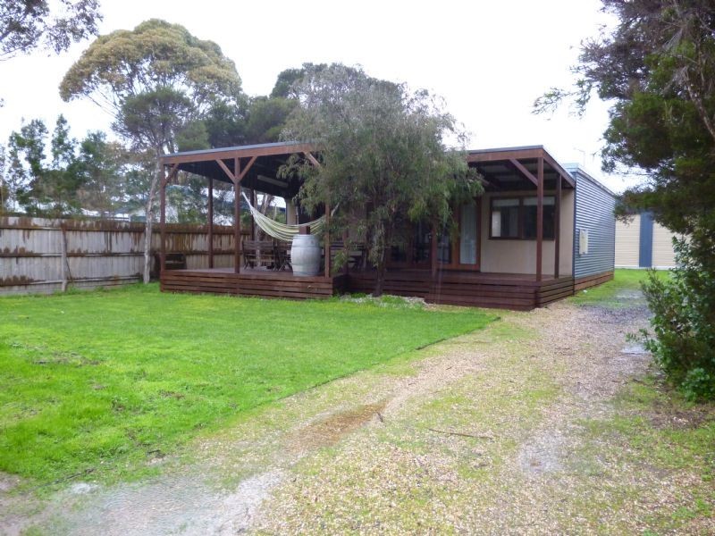 17 Koala Street, Cowes VIC 3922