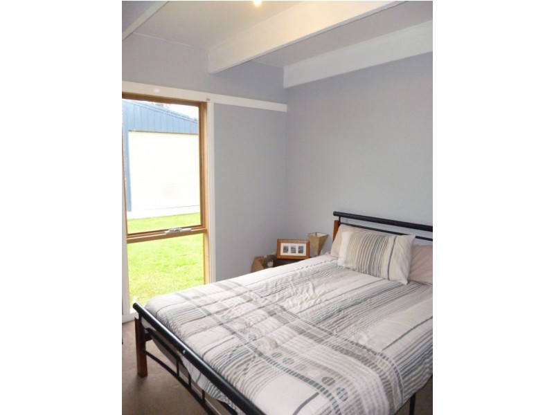 17 Koala Street, Cowes VIC 3922