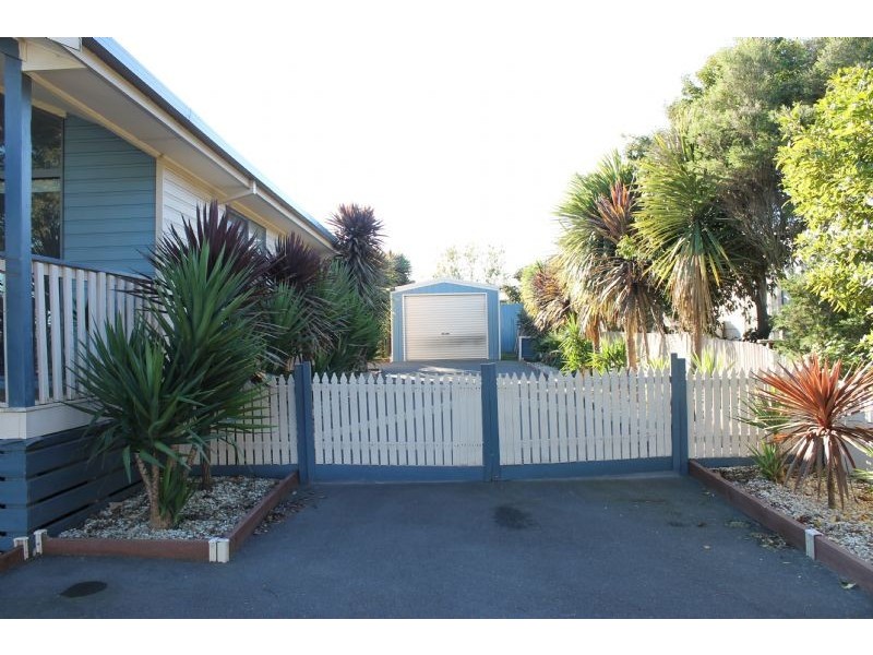 6 Hallway Drive, Wimbledon Heights VIC 3922