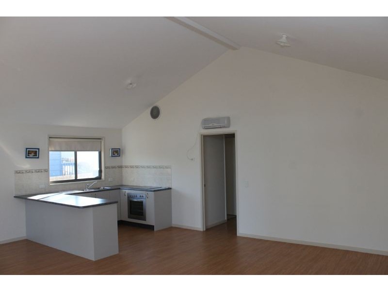 6 Hallway Drive, Wimbledon Heights VIC 3922